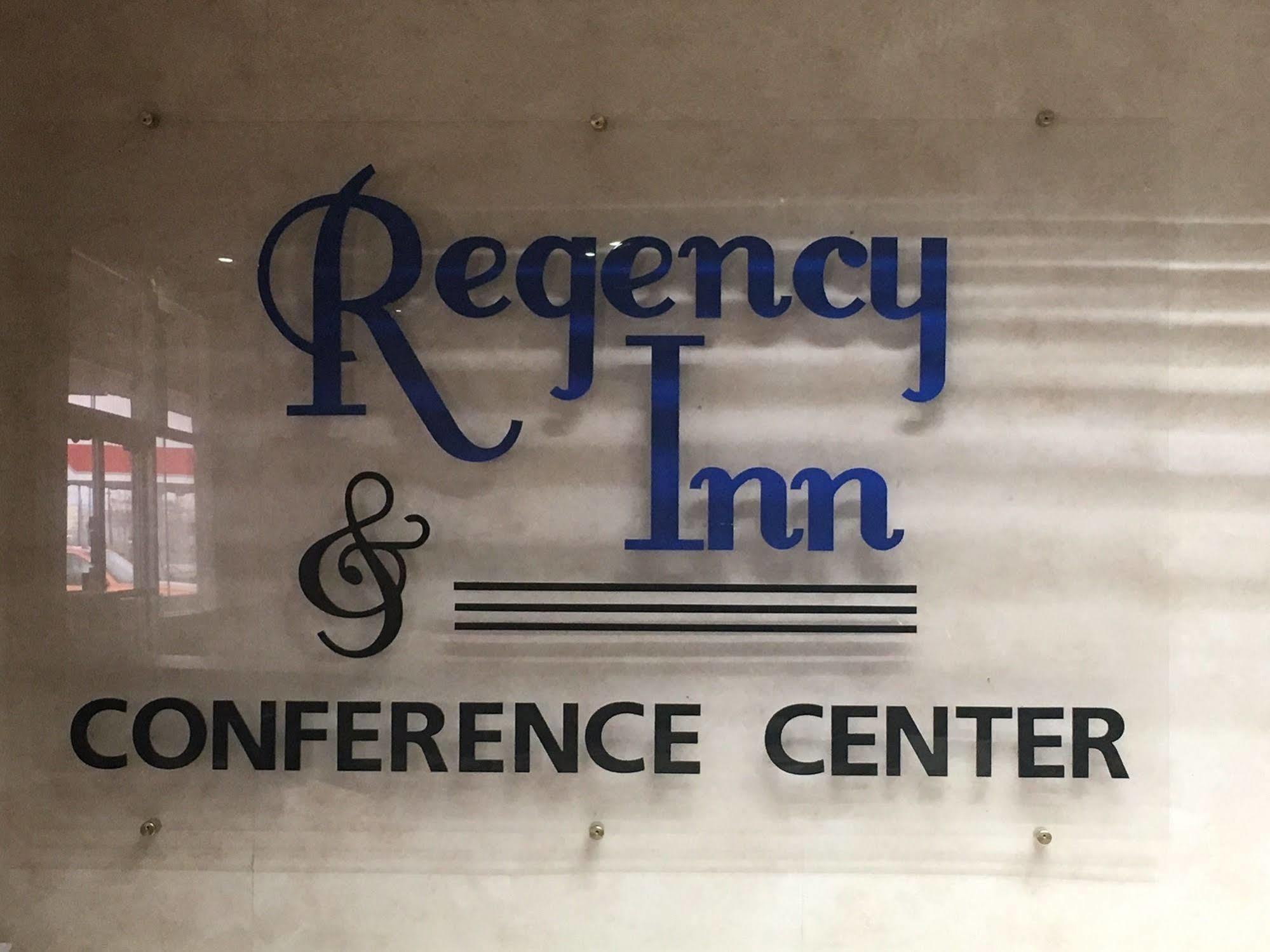 Regency Inn And Conference Center Clinton Exterior foto